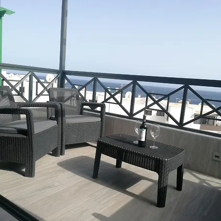 Апартаменты Alyce Тиас